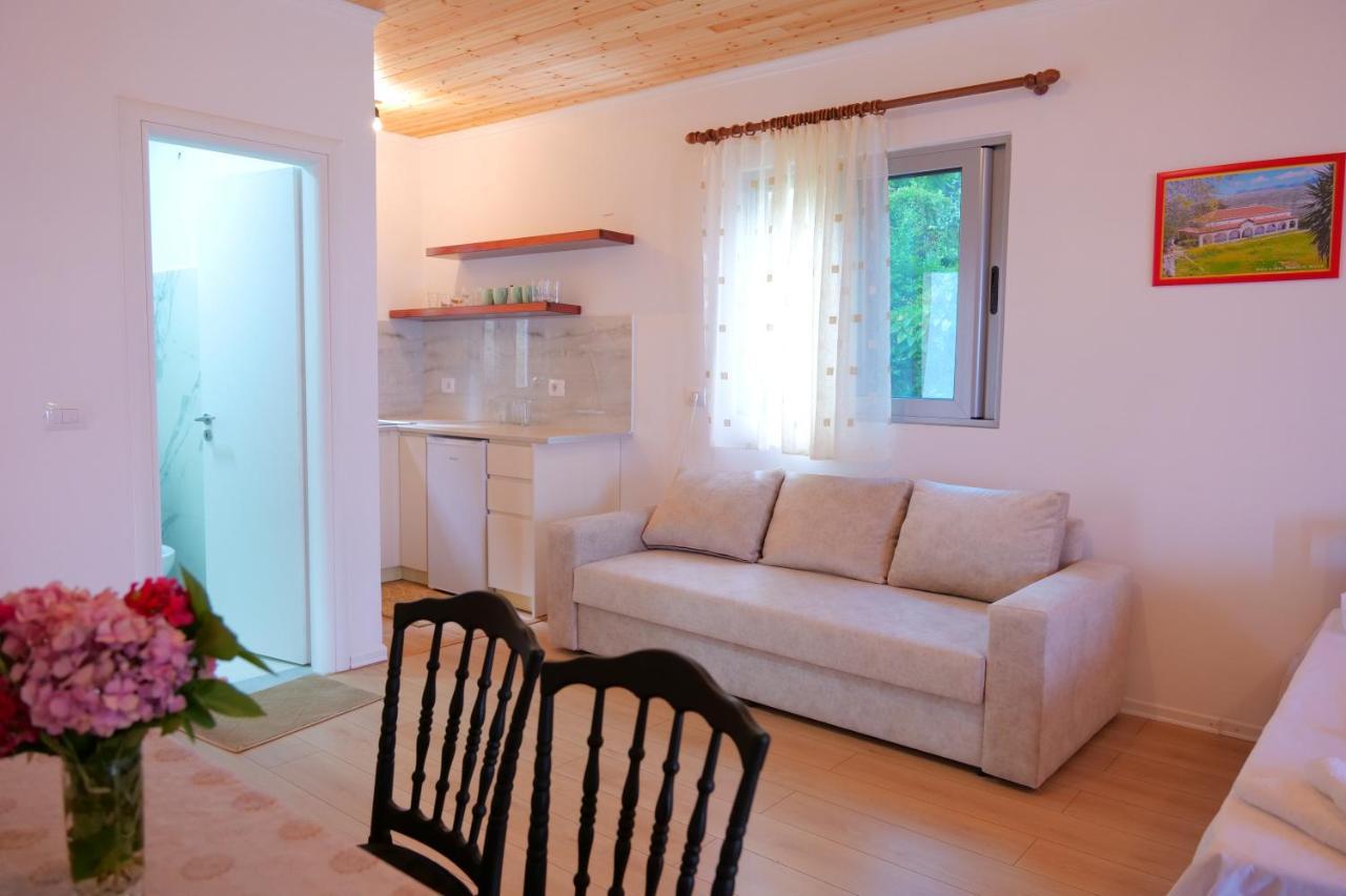 Guesthouse Panorama Nivice Саранда Екстер'єр фото